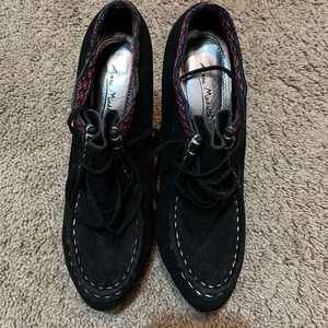 Anne Michelle sz 9 lace up platform booties